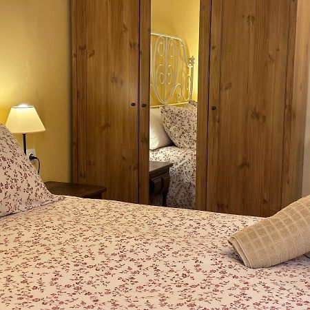 Cal Pedret Guest House Riudecanyes ภายนอก รูปภาพ
