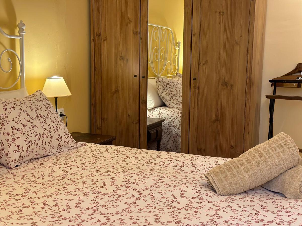 Cal Pedret Guest House Riudecanyes ภายนอก รูปภาพ