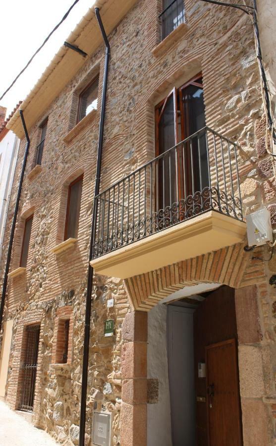 Cal Pedret Guest House Riudecanyes ภายนอก รูปภาพ